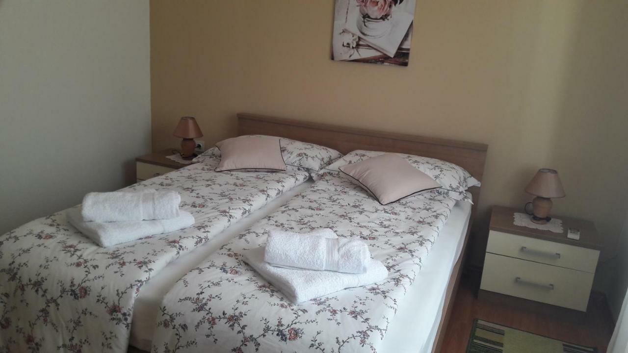Apartman Dea Crveni Vrh Εξωτερικό φωτογραφία